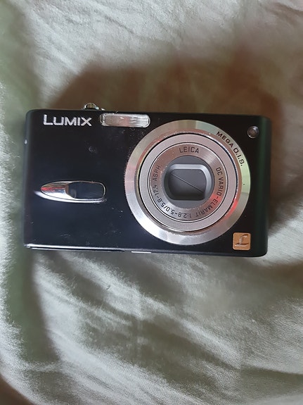 Panasonic Lumix DMC-FX3 digitaalinen kompaktikamera musta