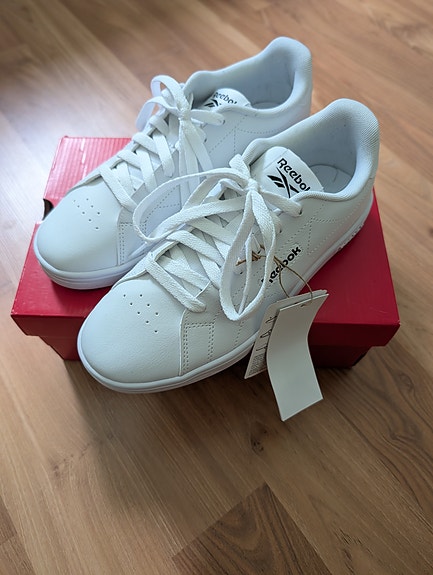 Reebok kengät
