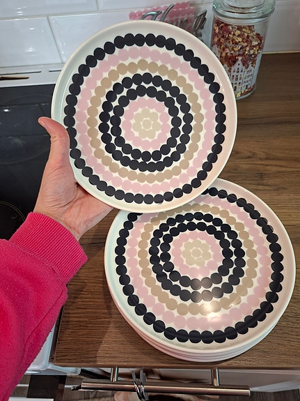 Marimekko Oiva Siirtolapuutarha lautaset