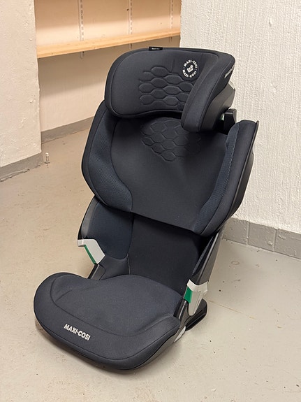 Maxi-Cosi Kore Pro i-Size -turvavyöistuin, 100 - 150 cm