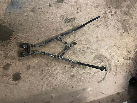 Pyöräteline autoon