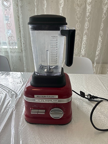 KitchenAid Artisan tehosekoitin punainen