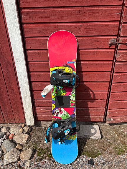 Ride lumilauta siteillä