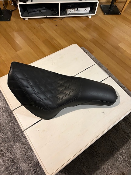 Saddleman satula Harley-Davidson Softail (00-05)