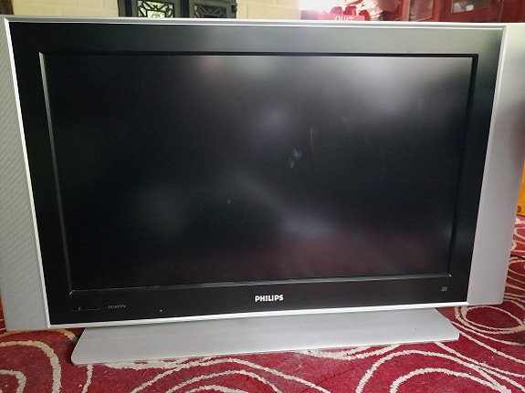 Philips 37PF5321 37" LCD-tv ja digiboksi
