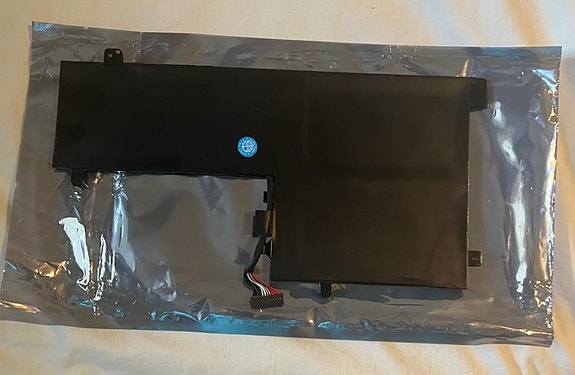 Lenovo uusi akku