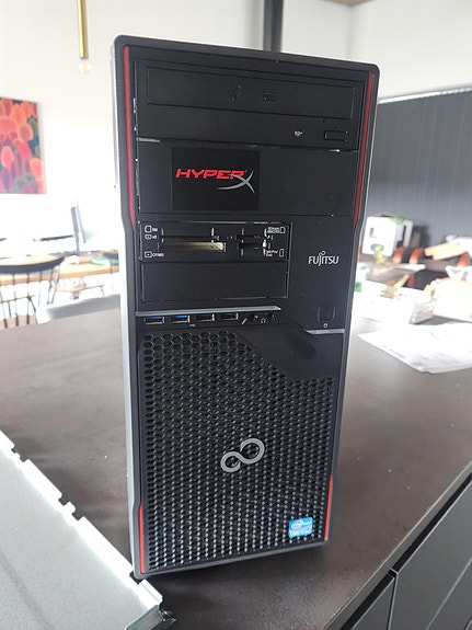 Fujitsu HYPER X pöytäkone