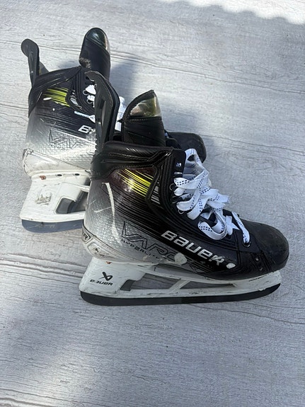 Bauer vapor hyperlite 2, koko 8, fit 2