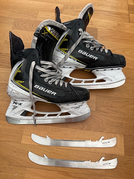 Bauer Vapor luistimet koko 8 (SR)