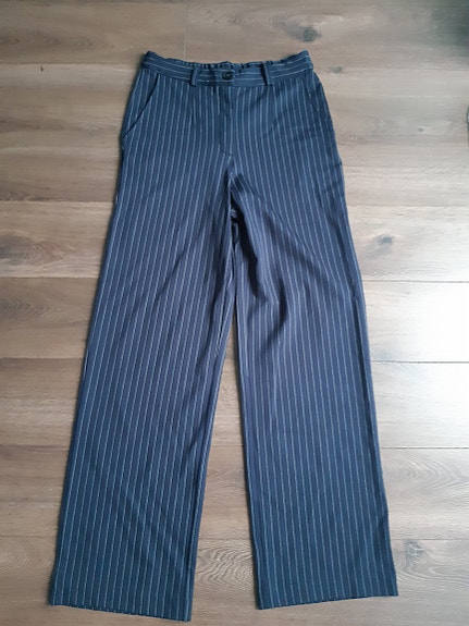 Uudet KappAhl housut koko 38