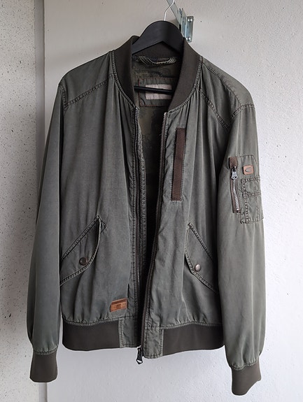 Bomber-takki koko 52