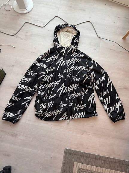Armani Exchange takki L musta