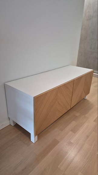 Ikea Bestå tv-taso, Hedeviken tammiviiluovet (120 cm)