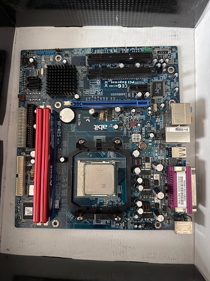 AMD Athlon 64 X2 emolevy