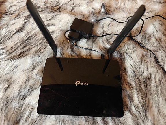 TP-Link TL-MR6400 4G LTE modeemi ja WiFi-tukiasema