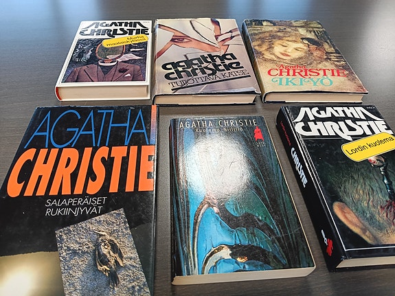 Agatha Christie kirjat