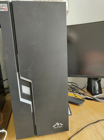 AMD ryzen 7 1700  8gb muisti näytönohjain 6gb m2 ssd win 11