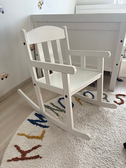 IKEA lasten keinutuoli