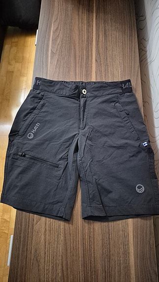 Halti -shortsit (34)