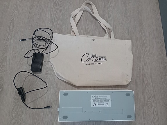 Carry-On Folding Piano FP88, Kannettava piano