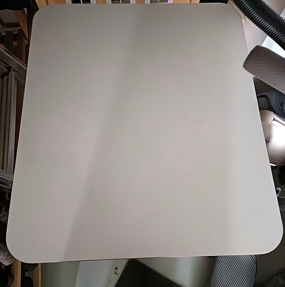 IKEA pieni ruokapöytä