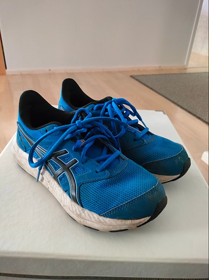 Asics lenkkarit, 35