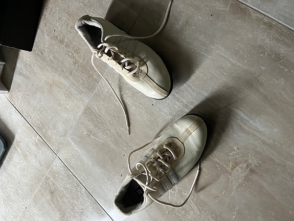 Adidas golfkengät koko 41 valkoinen