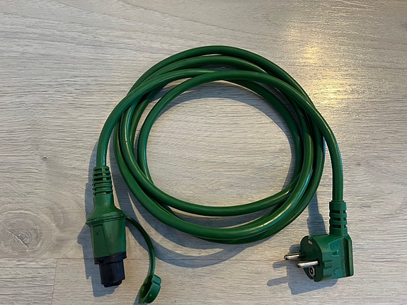 Defa verkkojohto miniplug 2,5m kulmapistokkeella.