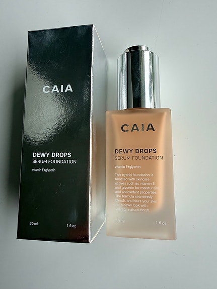 CAIA Dewy Drops Serum meikkivoide