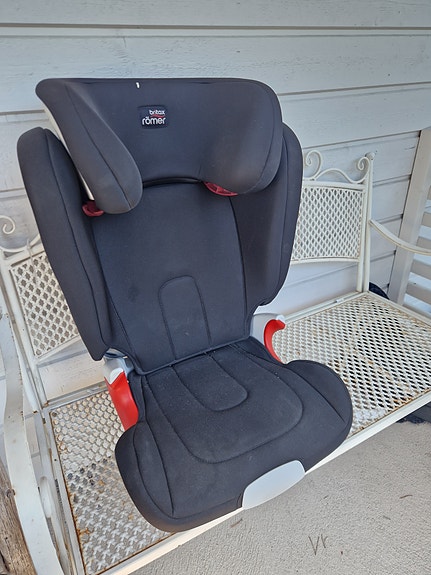 Britax Römer Kidfix XP turvaistuin 36 kg musta