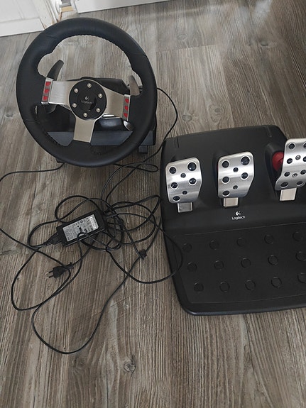 Logitech g27 ratti ja polkimet