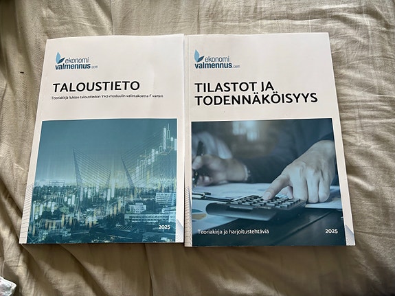 Liiketoiminta ja taloustiede -oppikirjat, taloustieto ja tilastot