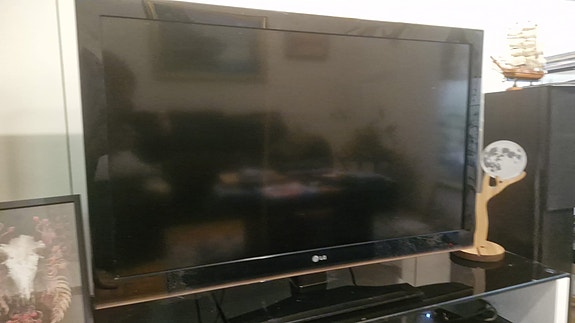 LG 42" tv