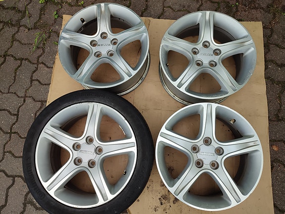 Altezza/Lexus is 17" Alumiinivanteet