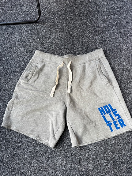 Hollister shortsit S harmaa