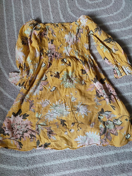 Keltainen tunika 3€