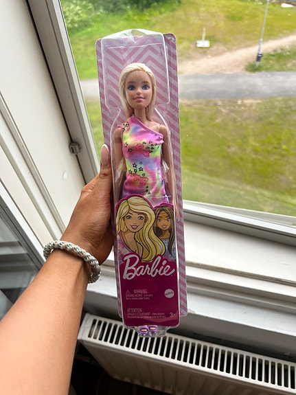 Uusi Barbie-nukke
