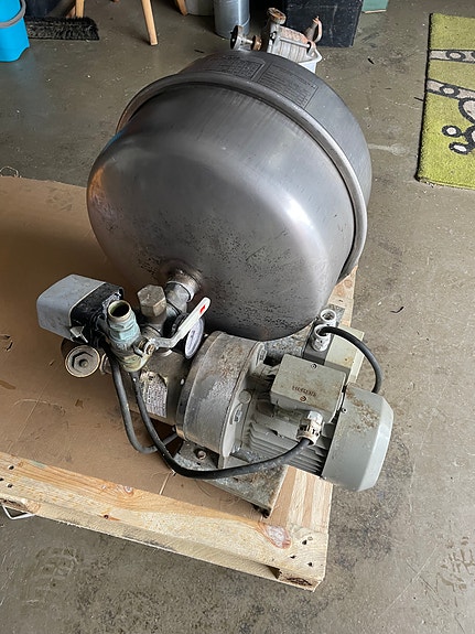 Lohja ISKUJET 3 R painevesiautomaatti 0,75 kW 380V