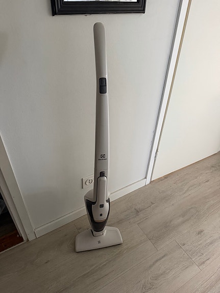 Electrolux varsi-imuri valkoinen