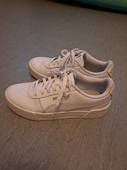 Puma tennarit