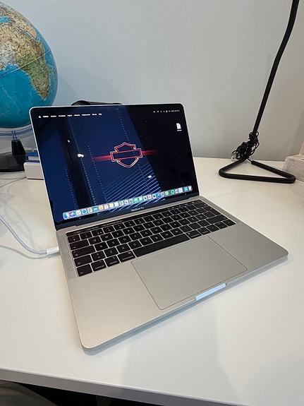 Apple MacBook Pro 13" 2019 8Gt
