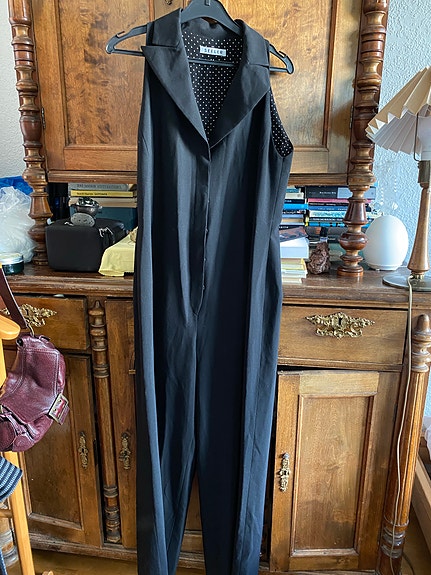 Jumpsuit haalari kuin uusi