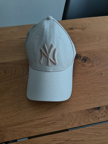 New era lippis
