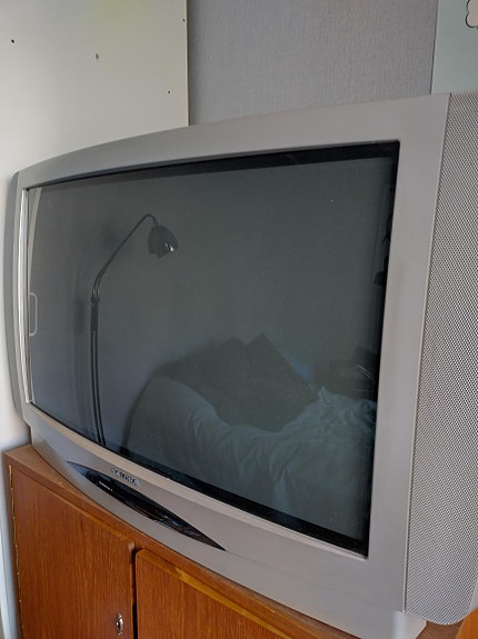 Salora 32 tuumainen kuvaputki-tv