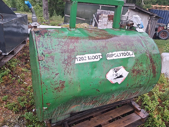 Polttoaine säiliö