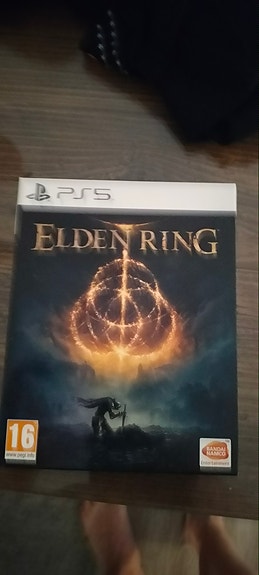 Elden Ring PS5 Launch Edition versio