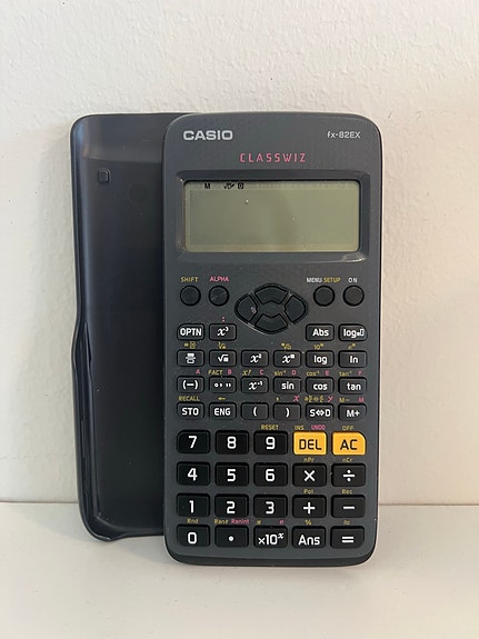 Casio fx-82ES PLUS laskin / Calculator