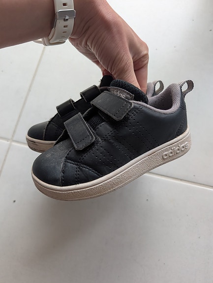 adidas tennarit