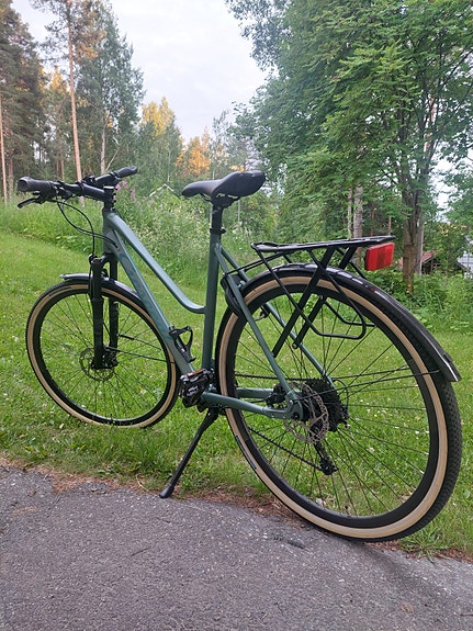 Crescent naisten polkupyörä