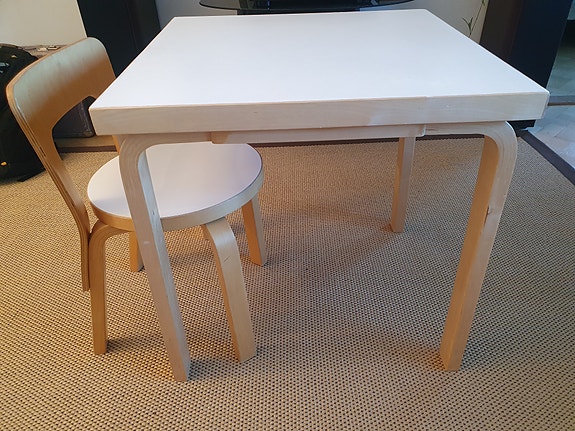 Artek 80C lastenpöytä ja N65 lastentuoli